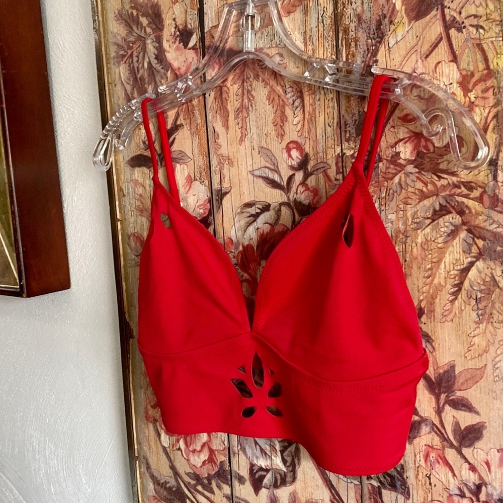 NWOT CARBON38 GIGI C SPORT STRETCH BODYCON RED LASER CUTOUT WORKOUT TOP BRA M - Picture 14 of 14